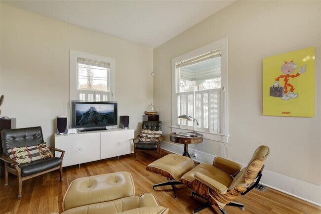 Building Photo - 221 N Johnson Ave