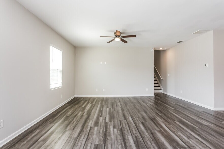 Building Photo - 4064 Kendrick Cir