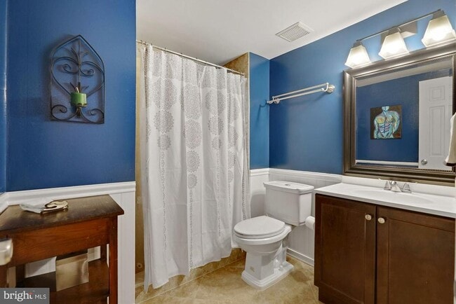Building Photo - 7228 Lensfield Ct