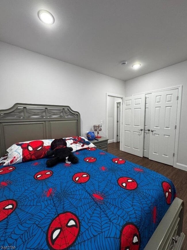 Building Photo - 528 Jefferson Ave