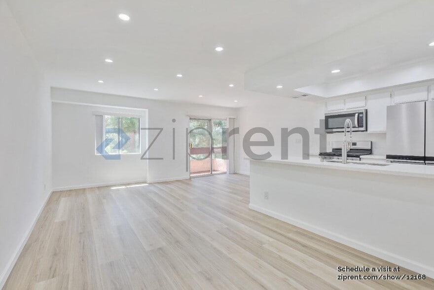 Building Photo - 2700 Cahuenga Blvd E