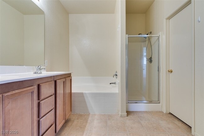 Building Photo - 193 Crown Imperial St