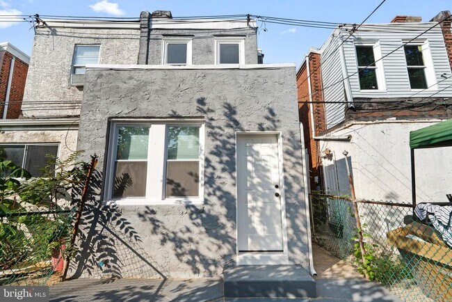 Building Photo - 2113 S Simpson St