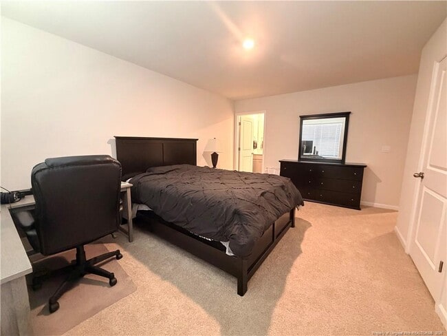 Building Photo - 106 Red Maple St