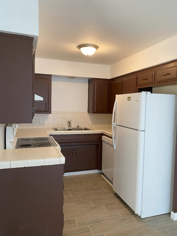 Building Photo - 4417 Parkwood Ct