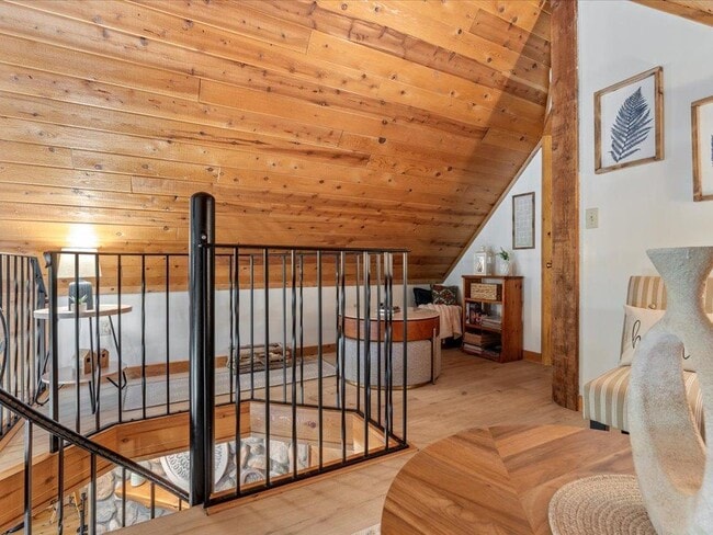 Building Photo - 29929 Aztec Cir