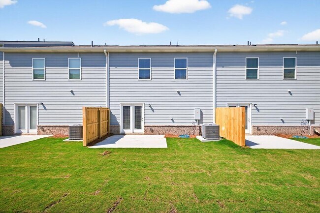 Building Photo - 3121 Greyton Dr