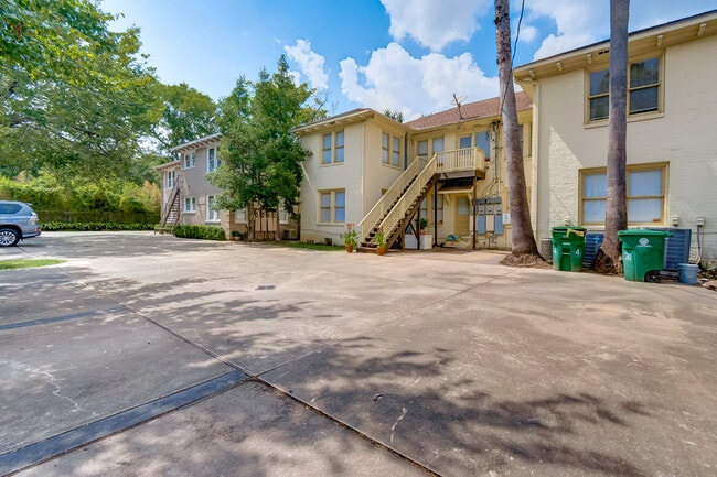 Building Photo - 1215 Bartlett St