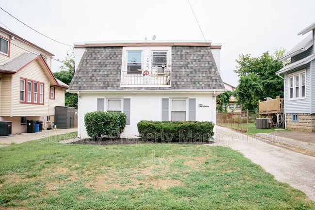 Primary Photo - 13 Merion Terrace