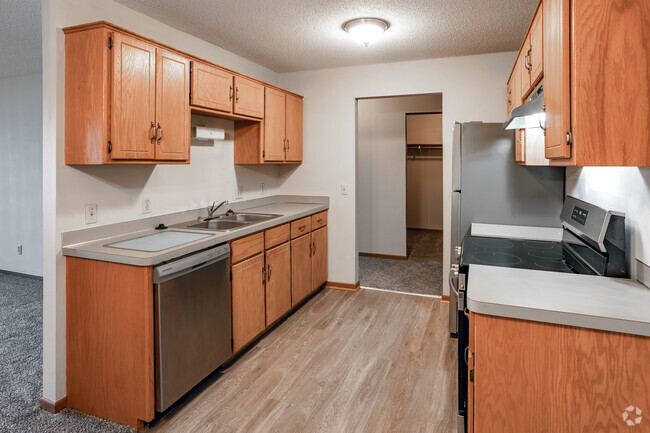 1BR, 1BA - 870SF - Kitchen - River Ridge Apartments