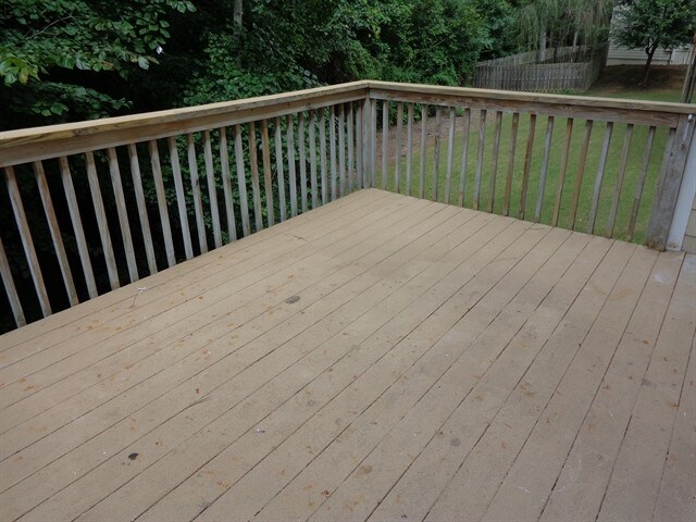 Building Photo - 433 Holland Springs Dr