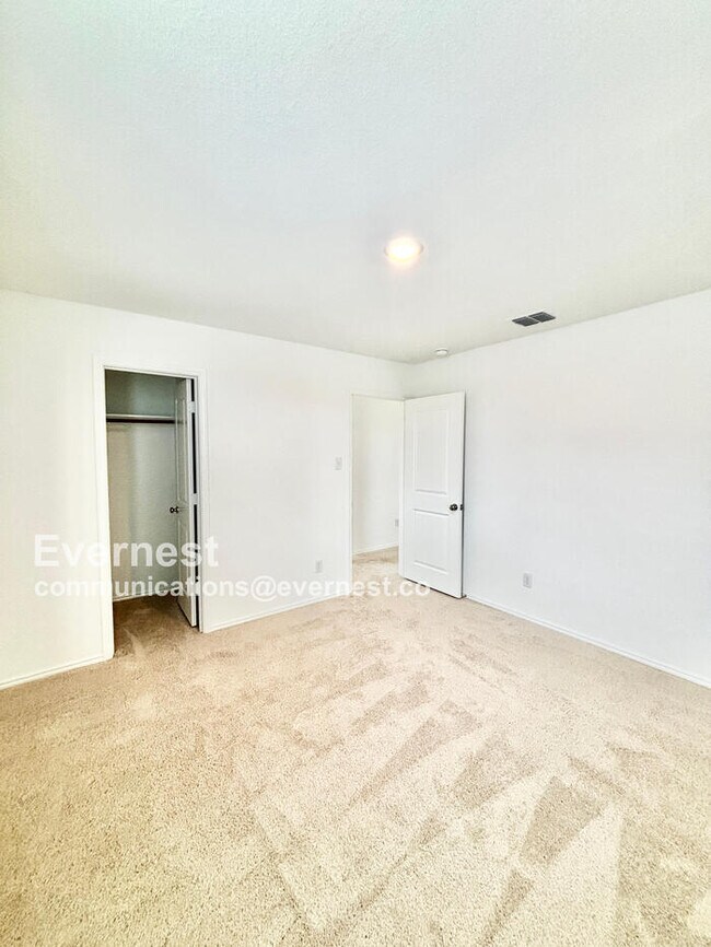 Building Photo - 3209 Peyton Lila Rd