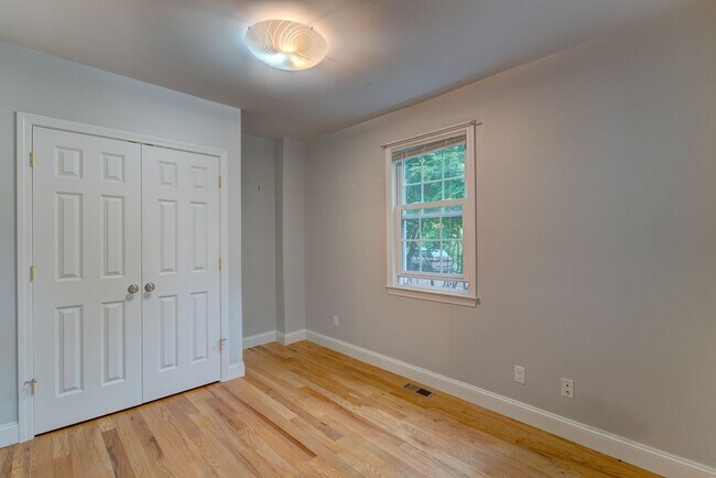 Building Photo - 79 Winchester Ave