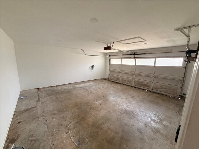 Building Photo - 3227 Glade Springs Dr