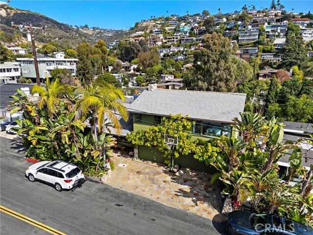 Building Photo - 773 St Ann's Dr