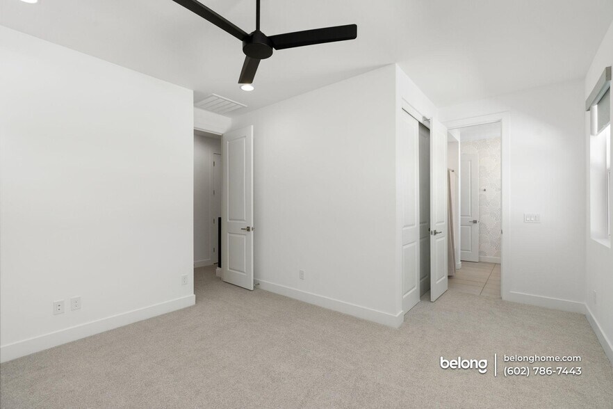 Building Photo - 7429 W Bent Tree Dr