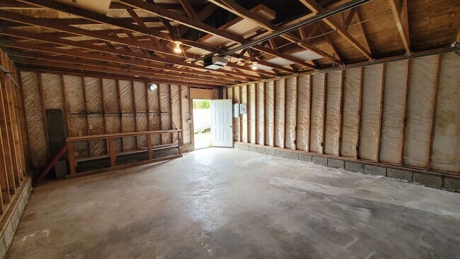 Building Photo - Great Home in Great Location!