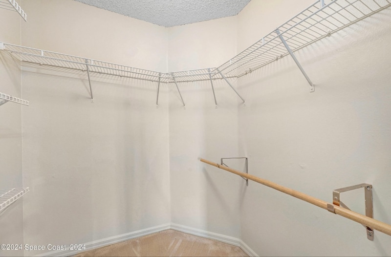 Building Photo - 2711 Stratford Pointe Dr