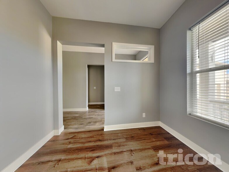 Building Photo - 4646 Mt Shavano St