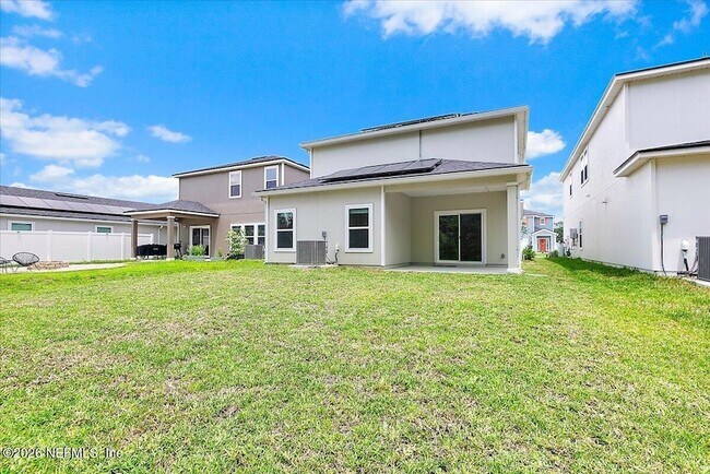 Building Photo - 14220 Epply Dr