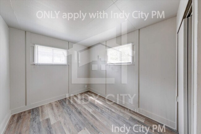 Building Photo - 3209 E 26th St