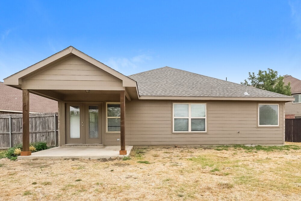 Building Photo - 16301 Severn Ln