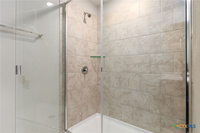 Building Photo - 5105 Natalia Rd