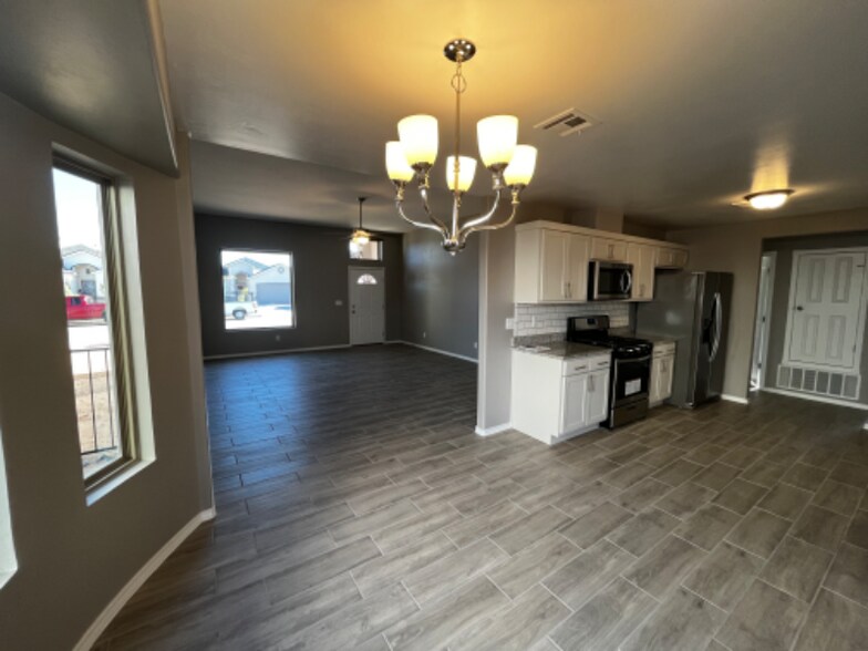 Building Photo - 13829 October Sky Ct