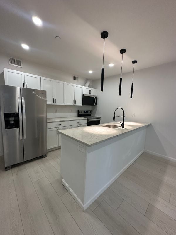 Building Photo - 1925 H St NE