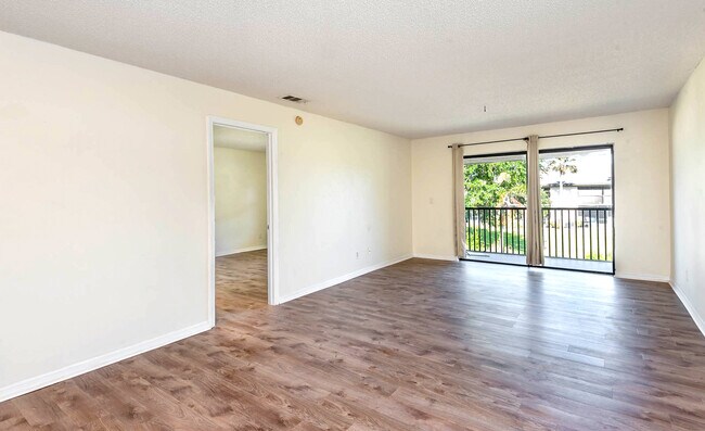 Building Photo - 1029 Regency Dr