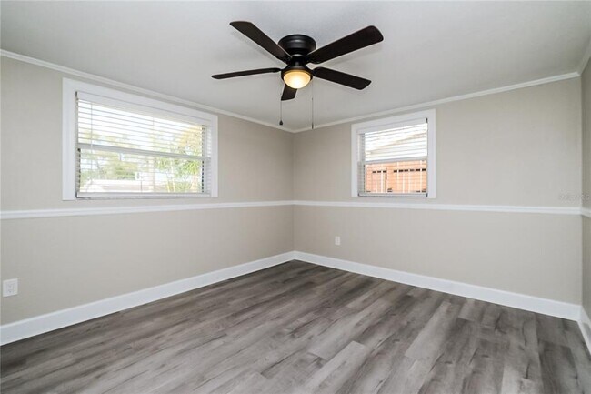 Building Photo - 12906 Kings Manor Ave