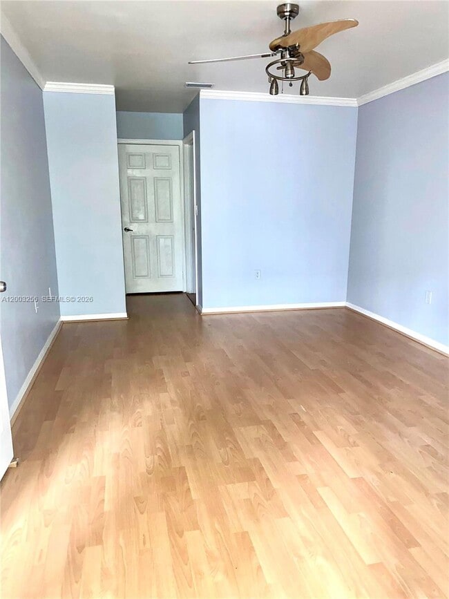 Building Photo - 464 NE 210th Cir Terrace