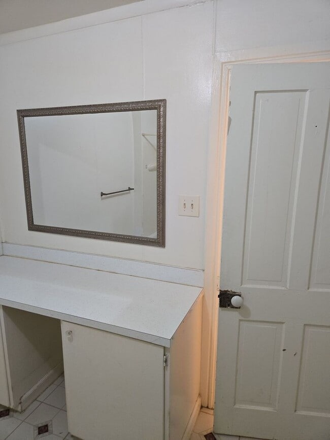 Building Photo - 115 S Potomac St