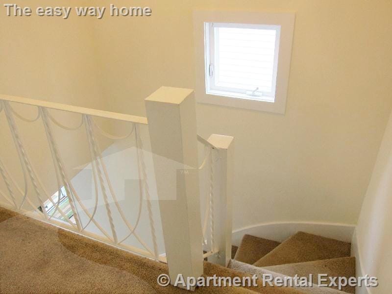 Building Photo - 19 Wesley St