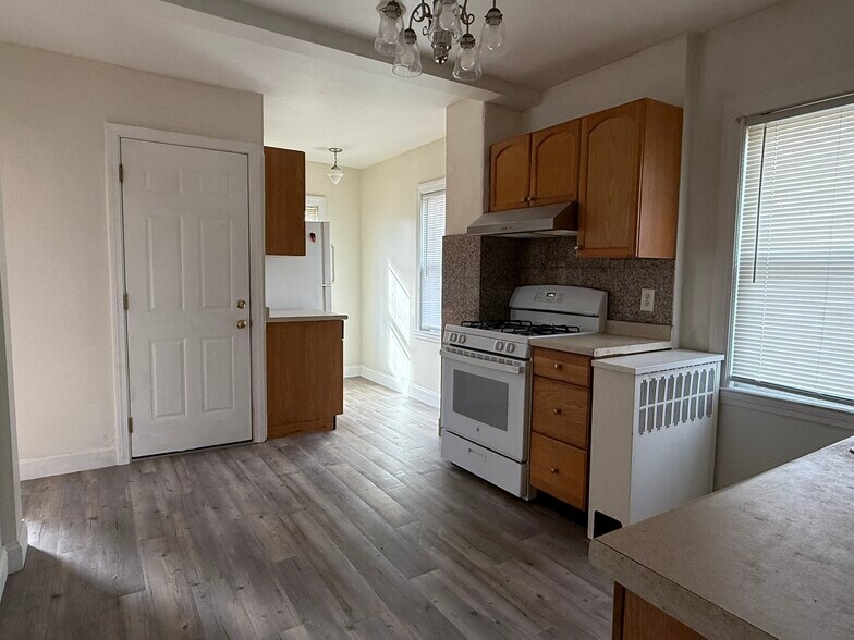 Building Photo - 78 Glendower Rd