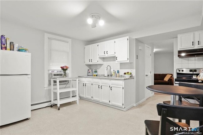 Building Photo - 102 Wooster St