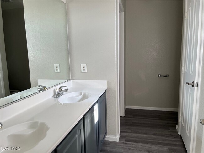 Building Photo - 8037 Peaceful Village Pl