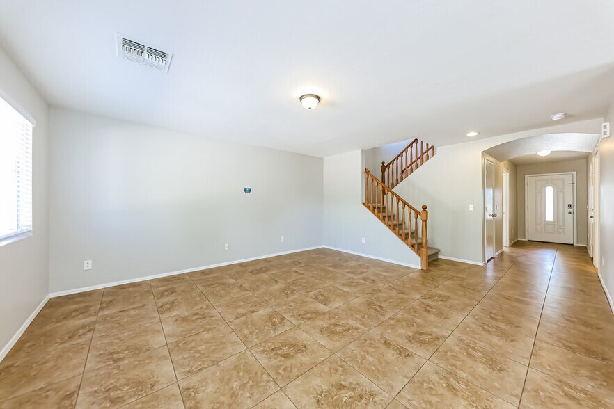 Building Photo - 23656 W Bowker St