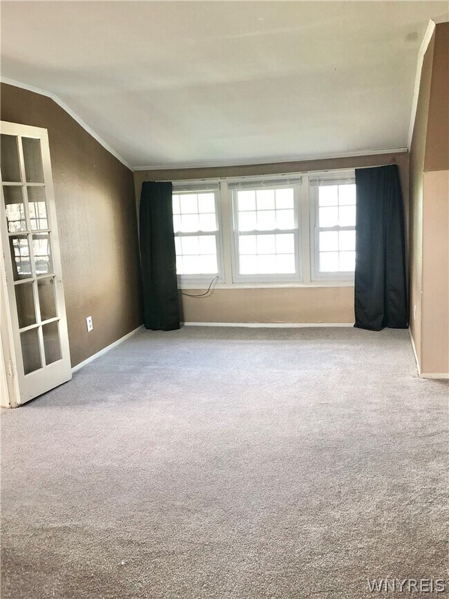 Building Photo - 83 Norwood Ave