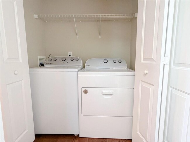 Building Photo - 363 Hiawassee Dr