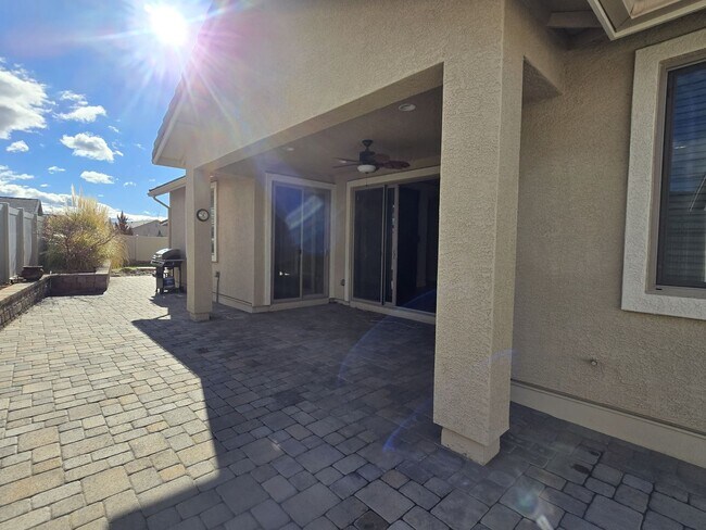 Building Photo - Executive home located on a quiet cul-de-s...
