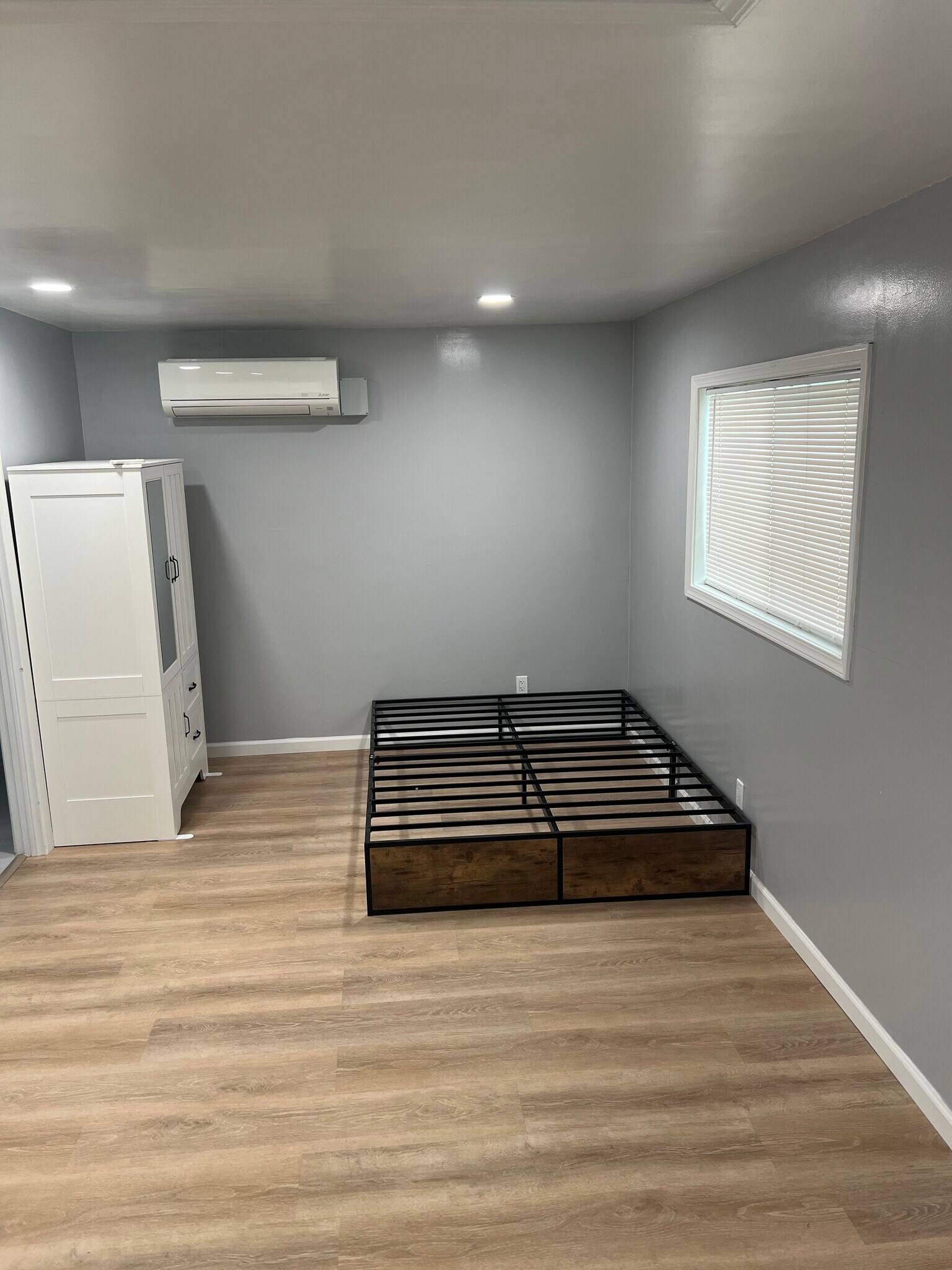 Inside of unit - 4862 N Mangrove Ave