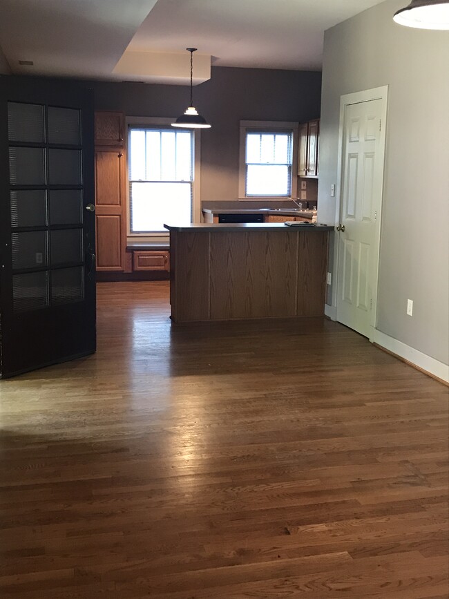 Main room w/kitchen - 1046 Dudley Ave