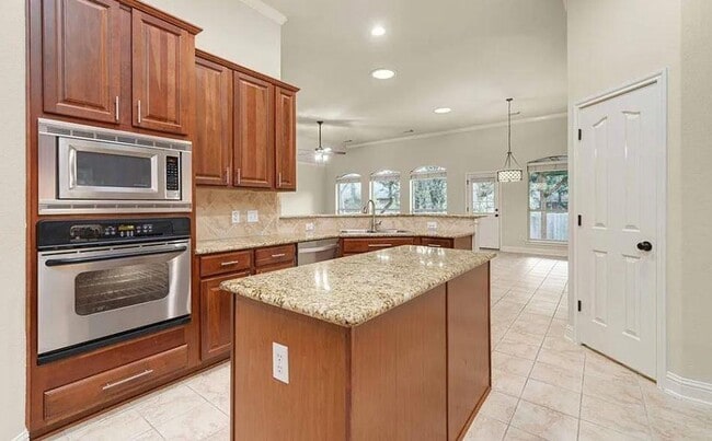 Building Photo - 11405 Larue Belle Ln