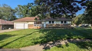 Building Photo - 523 Harris Rd