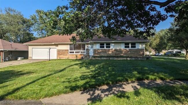 Primary Photo - 523 Harris Rd