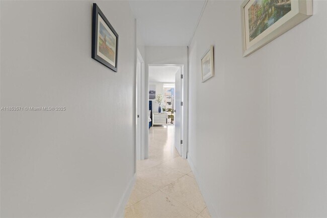 Building Photo - 5701 Collins Ave