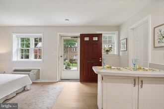 Building Photo - 6638 Hillandale Rd