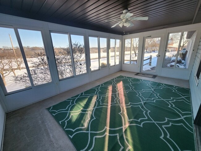 Building Photo - 615 Twin Bridge Rd