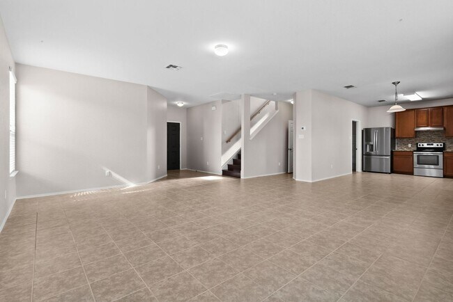 Building Photo - 10219 Orion Dr